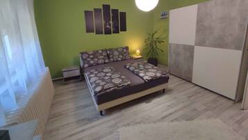 3 quartos, acesso à internet