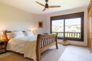 3 bedrooms