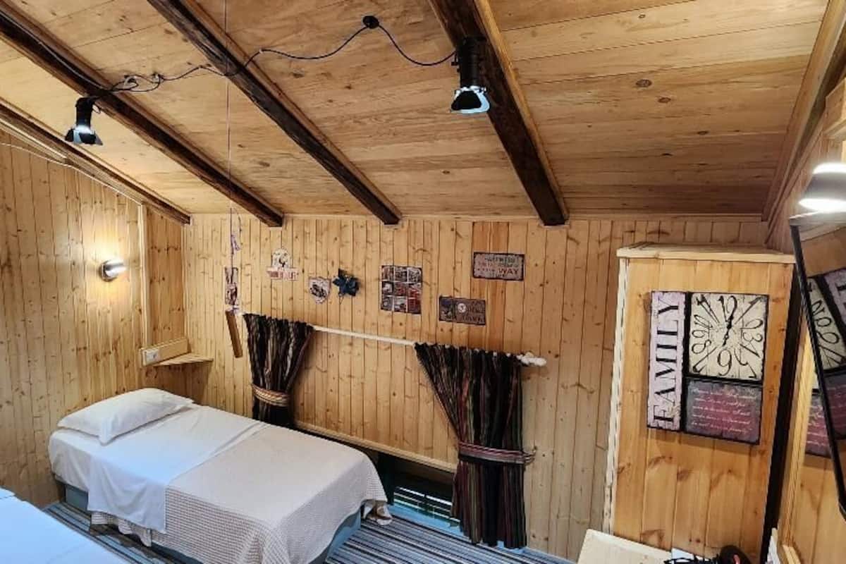 Business Room - 204 | 1 soveværelse, skrivebord, arbejdsområde til bærbare computere
