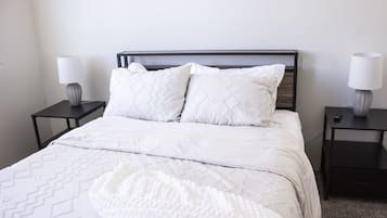 2 bedrooms, iron/ironing board, WiFi, bed sheets