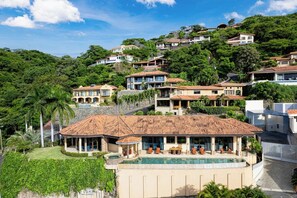 Exterior - Playa Hermosa Hillside Villa • 3 BR • Infinity Pool & Ocean Views (Guanacaste)