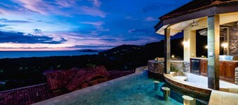 Luxurious Oceanview Retreat in Hermosa Heights