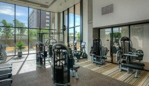 Fitness facility - Quintessential Arts District Apt (Phoenix)