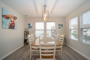 Dining - Eco Friendly Getaway (Lowell)