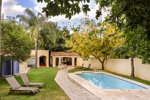 Outdoor pool, open 10:00 AM to 8:30 PM, free cabanas, sun loungers