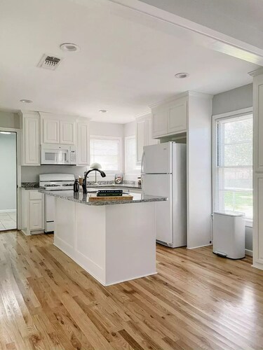 Boutique home near ACU