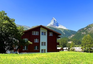 Exterior - Apartment with fantastic view of the Matterhorn (Zermatt)
