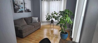 2 story cozy home. Walk to downtown Bangor and Brewer. Safe quiet neighborhood
