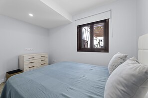 2 habitaciones, tabla de planchar con plancha y wifi gratis 