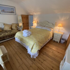 Cottage, 2 Queen Beds | 2 bedrooms, iron/ironing board, free WiFi, bed sheets - French Vintage Cottage in the Heart of the Fens (Spalding)