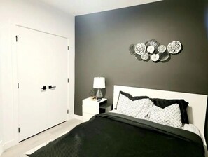 2 dormitorios, tabla de planchar con plancha, wifi gratis y ropa de cama