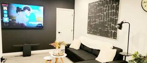 Smart TV, video library