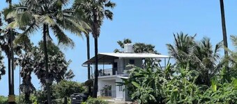 Charming Farmstay in Villa Overlooking Arabian Sea