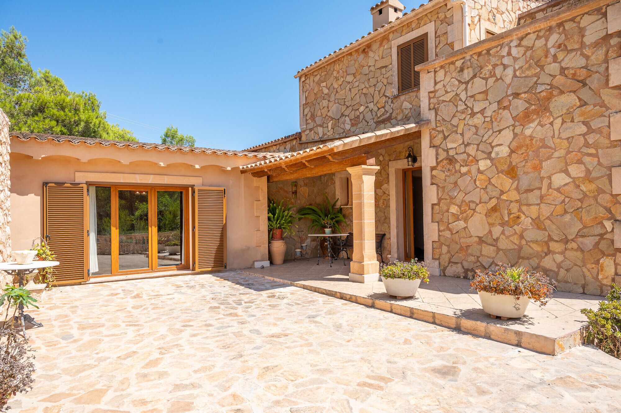 Restauration extérieure