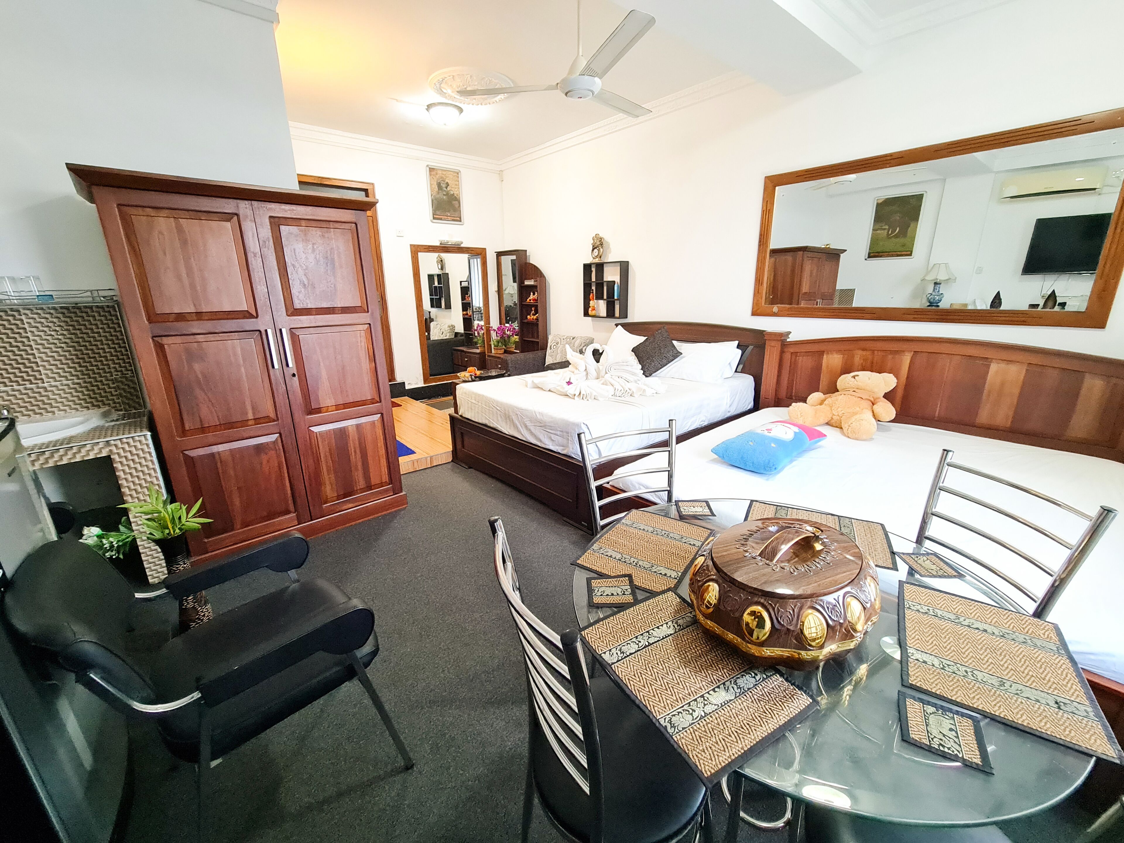 Quarto família | Opções para refeição no quarto