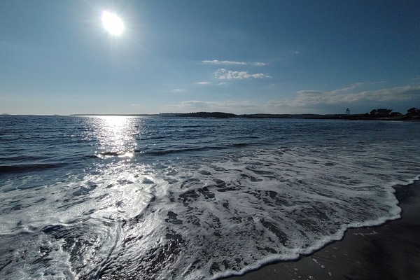 Chaises longues, serviettes de plage