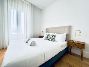 1 bedroom, desk, free WiFi, bed sheets - Vibrant Host - Bonfim  (Porto)