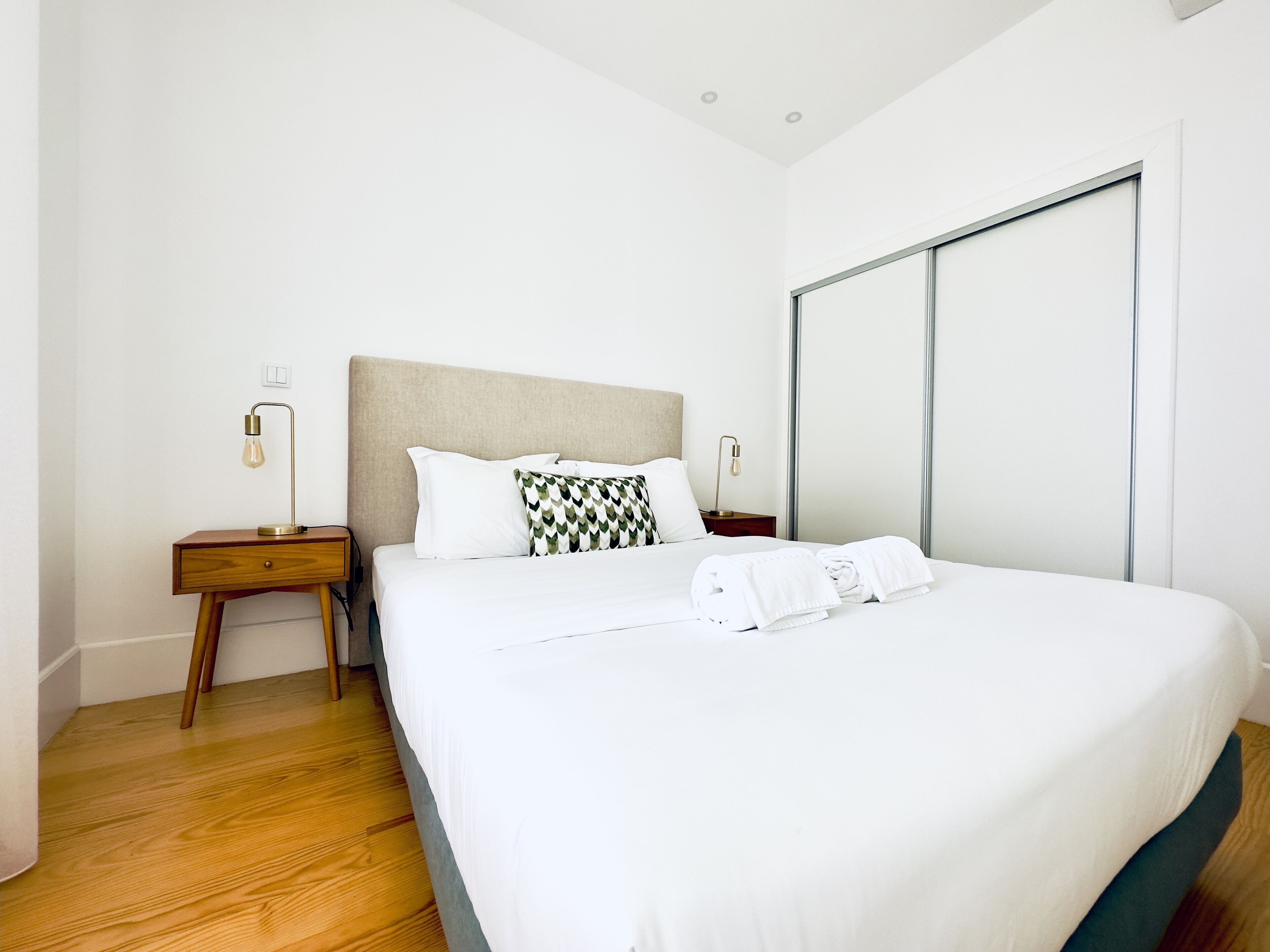 Apartamento | 1 dormitorio, escritorio, wifi gratis y ropa de cama