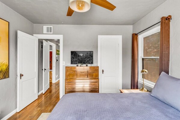 Desk, iron/ironing board, travel crib, free WiFi - Mid-Century Retreat | Private Pool+Pet Friendly (Tucson)