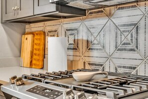 Fridge, microwave, oven, stovetop - Mid-Century Retreat | Private Pool+Pet Friendly (Tucson)