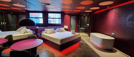 Deluxe Double Room | 1 bedroom, premium bedding, pillowtop beds, minibar