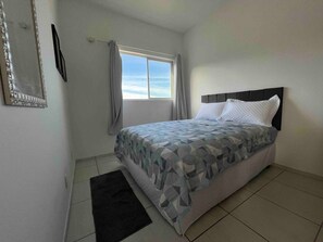 2 bedrooms, WiFi, bed sheets - Pôr do Sol do Sol há 4 km do Centro (Guanabara Joinville)