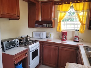 Private kitchen - 2 bed 1Bath (Bridgetown)