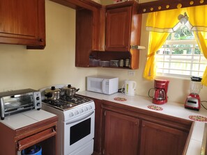 Private kitchen - 2 bed 1Bath  (Bridgetown)