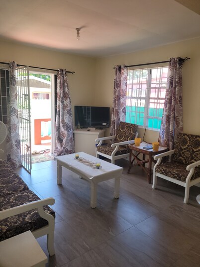 2 bed 1Bath 