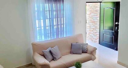 Pine Tree Family Home 2B