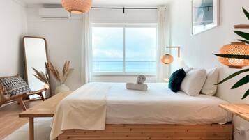 3 Schlafzimmer, Schreibtisch, Bügeleisen/Bügelbrett, Reisekinderbett