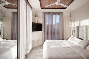 3 Schlafzimmer, Schreibtisch, Bügeleisen/Bügelbrett, Reisekinderbett