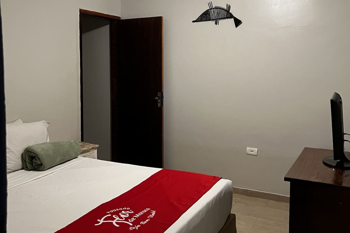 Economy Double Room | Premium bedding, iron/ironing board, bed sheets