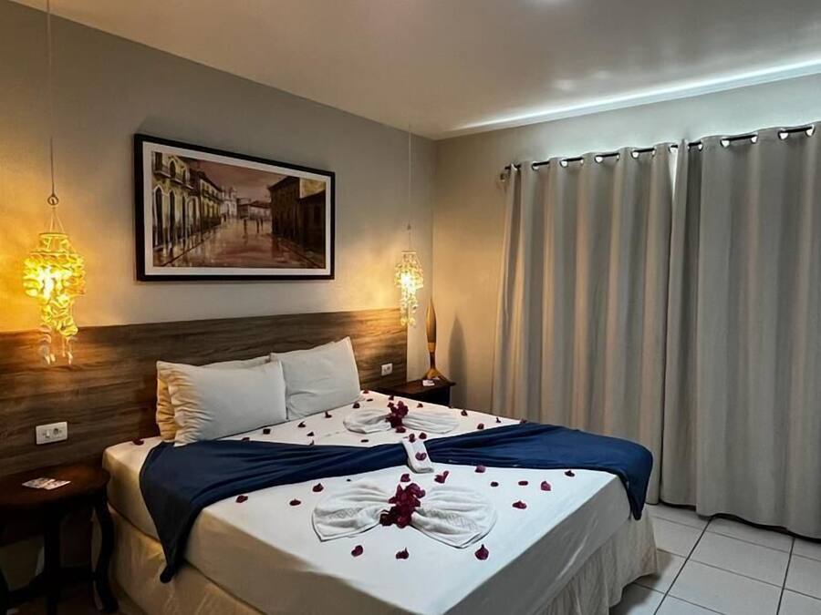 Romantic Room | Premium bedding, iron/ironing board, bed sheets