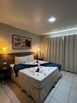 Rómantískt herbergi | Rúmföt af bestu gerð, straujárn/strauborð, rúmföt