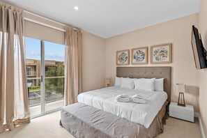 3 Schlafzimmer, Bügeleisen/Bügelbrett, Reisekinderbett, kostenloses WLAN