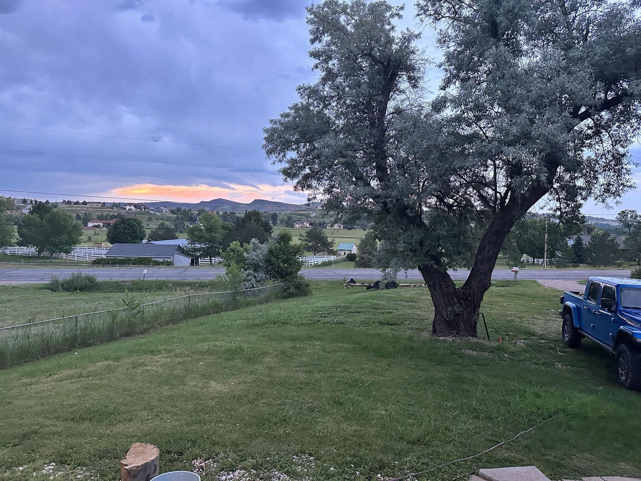 Peacefull Oasis. Lovely views. - Dog Friendly. Quick access to many amenities