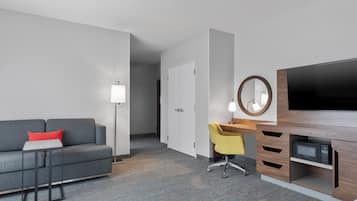 Suite, 1 Bedroom (End) | Living area | 42-inch LED TV with cable channels