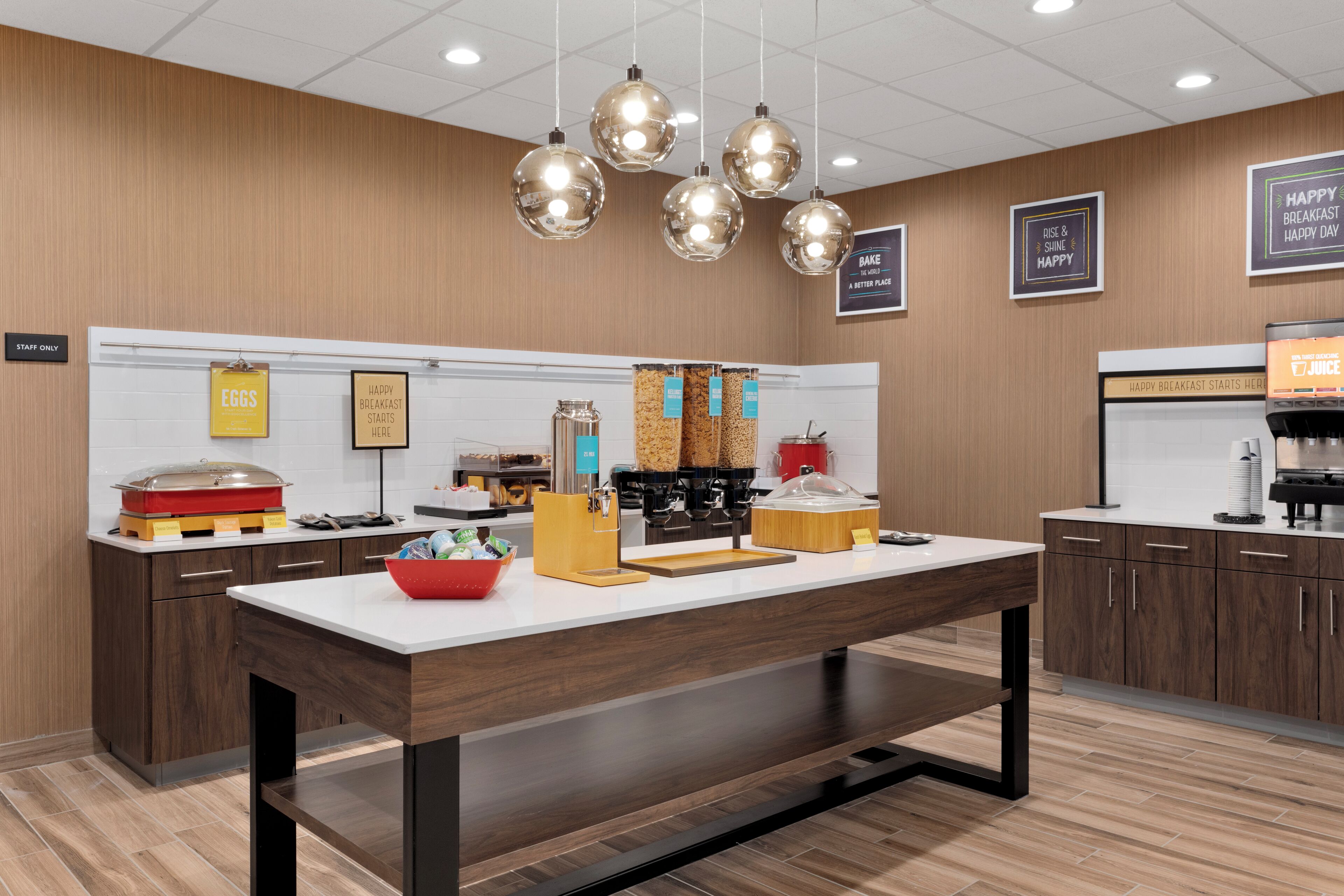 包含每日自助早餐