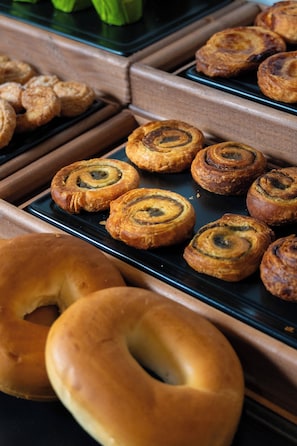Daily buffet breakfast for a fee