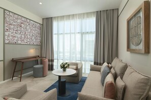 Premier Suite | Premium bedding, down duvets, memory-foam beds, minibar