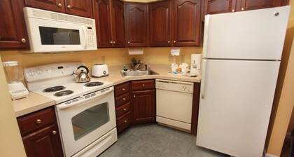 Williamsburg Vacation Resort in historical Virginia near amusement park & beach
