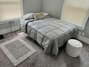 3 soverom, skrivebord, wi-fi og sengetøy