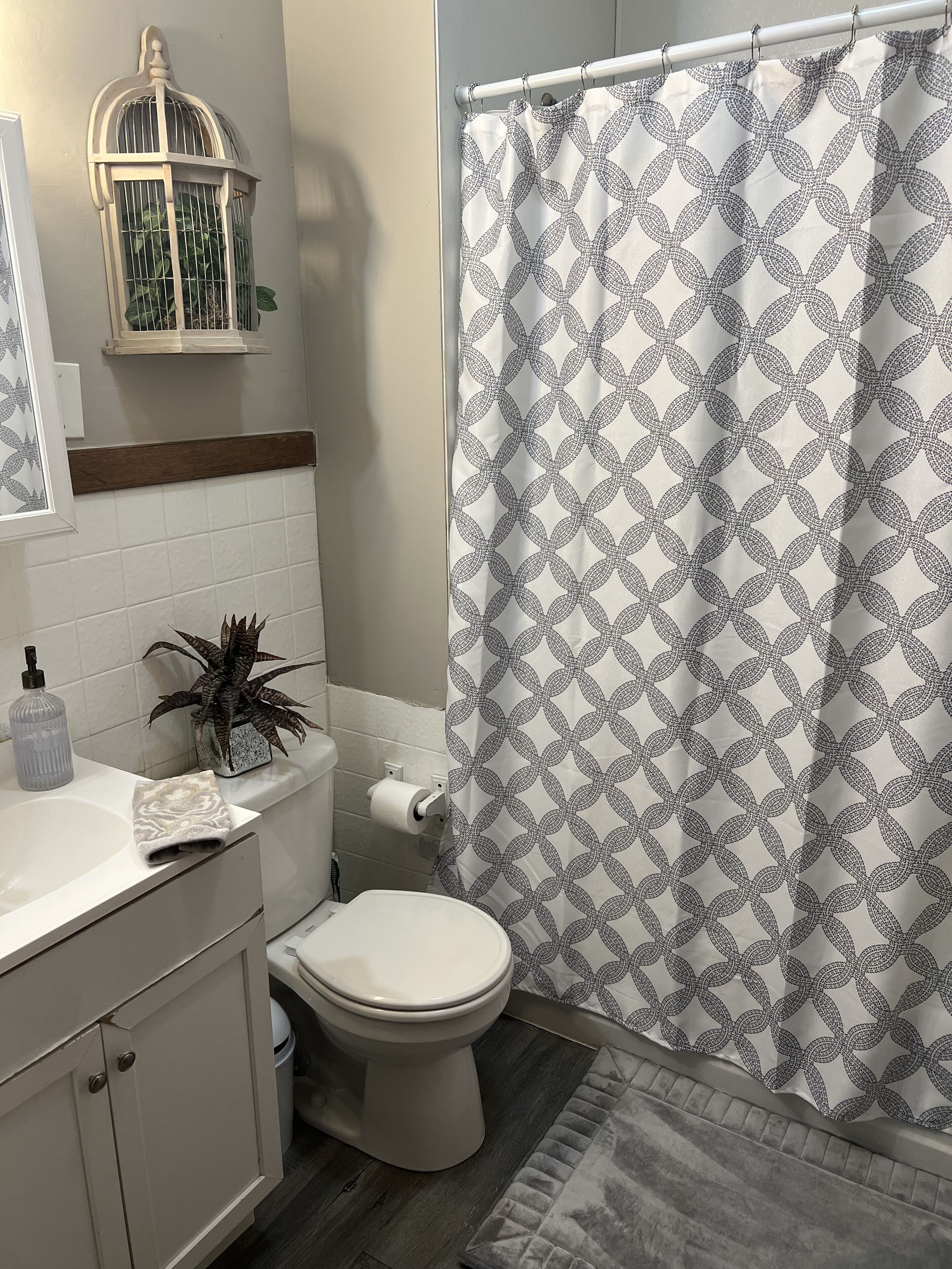 Handtücher, Seife, Shampoo, Toilettenpapier