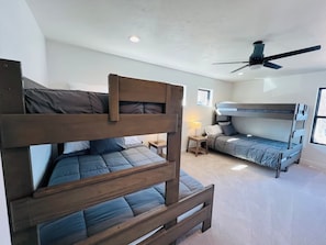 3 chambres, fer et planche à repasser, Wi-Fi, literie fournie