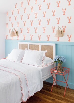 2 bedrooms, iron/ironing board, free WiFi, bed sheets - A True Old Town Experience (Marblehead)