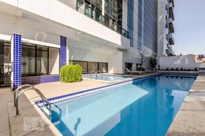 Pool - Flat com Tudo Novo, AR Condicionado e Estac Incluso (Bethaville I Barueri)