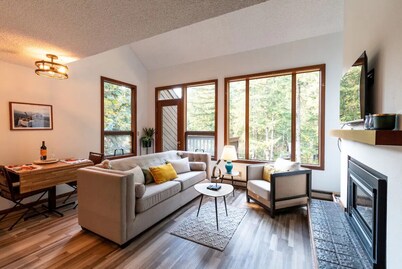 Mountain Condo w/ Resort Pools, Hot Tubs, Sauna Access!