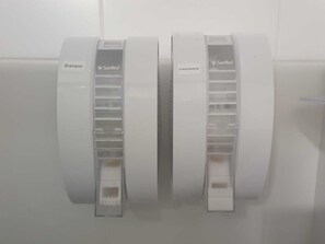 Hårføner, håndklær, såpe og toalettpapir