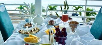 Hotel Restaurant Falucho Paradise Beach